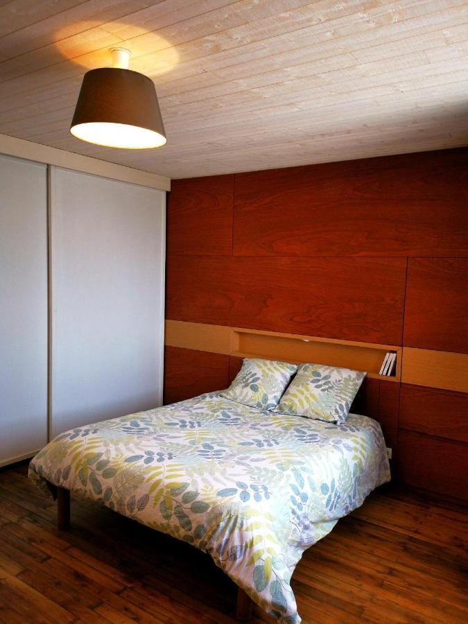 La maison de Thomas Saint-Amant-de-Boixe Extérieur photo